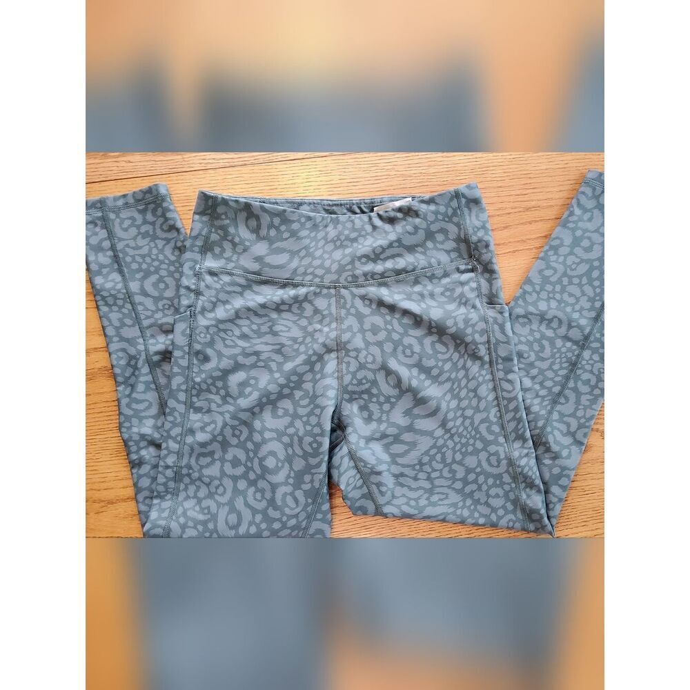 A2 Tek Gear Workout Leggings Active Leggings w Pockets- Light Green Animal Print